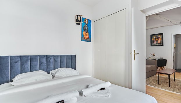 Charming 1 Bedroom Flat Coeur du Marais - Foto 4, Habitación