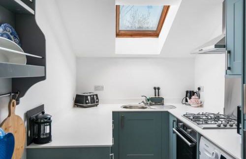 Superb location, character filled apartments by MyCityHaven - Foto 21