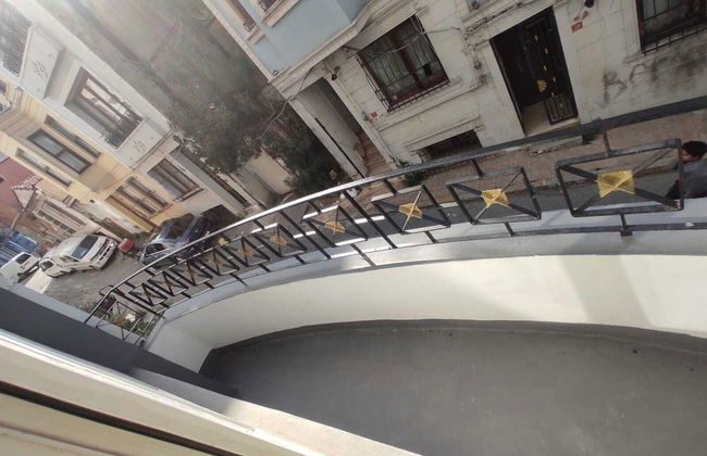 Taksim Millennium Suites - Photo 36