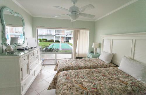 Sunrise Ocean Suites - Photo 60