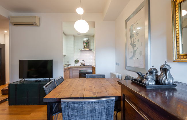 2 bedroom Apartment in Rome - Photo 2