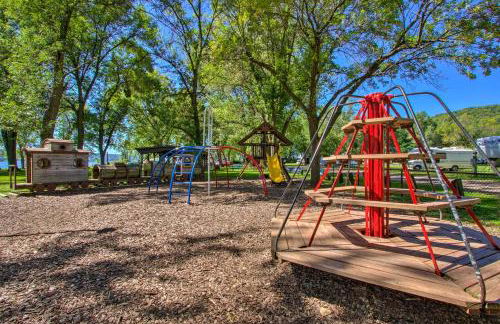 Hot Tub and Dock Beachfront Oasis in Stockholm! - Foto 36