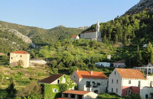 Heritage Apartments Kyra & Fox in Pitve, Hvar - Photo 11