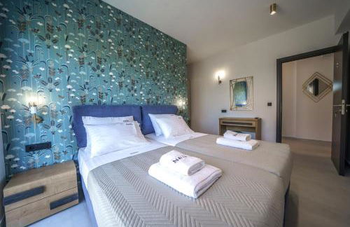 Naval villa-Panoramic villa with heated pool on the roof - Photo 32