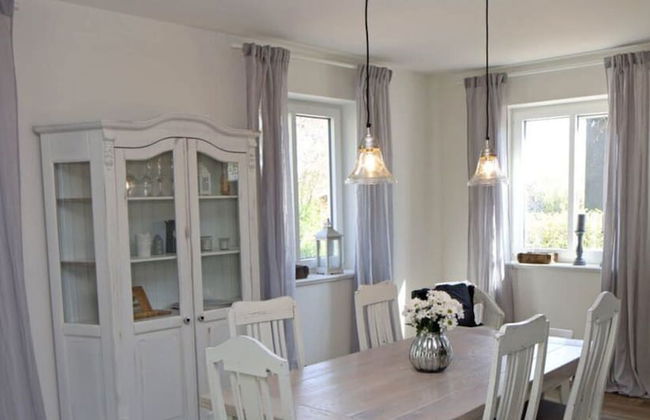 Northern Lights Modern Retreat - Photo 14