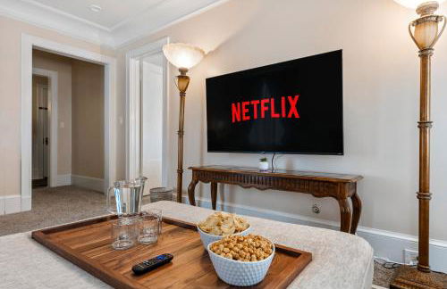 Beautiful Condo - King Bed - Free Waffle Breakfast - Foto 31