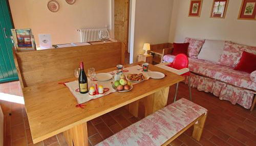 Cottage in Montelabbate with Pool & Forest - Foto 3