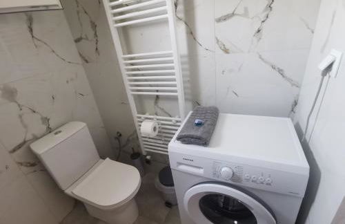 Elia Home - Photo 14