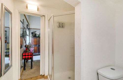 College Station Getaway with Hot Tub and Courtyard! - Photo 22