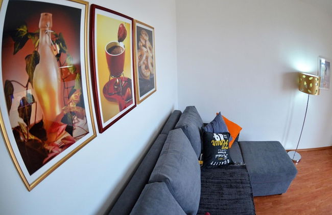 Bright and Breezy Apartment With Terrace and Sea View - Photo 10