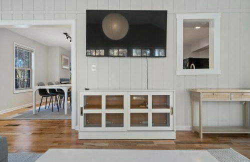 Emerald Cabin W/Hot tub, Firepit, Lake, Skiing - Foto 23