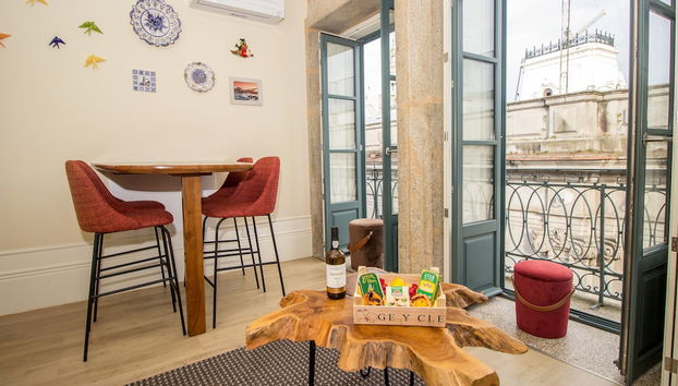 Guest H4U Flores Almada City center - Foto 2, Imagen principal