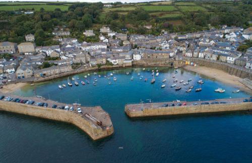 Tides Reach - Free WiFi - Harbourside - Wood Burner - Coffee Machine - Photo 31