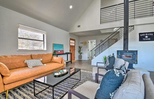 Spacious Family Home on the Water and Boat Dock - Foto 4