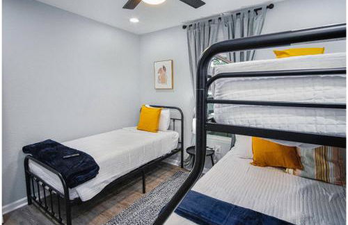 Exceptional 5BR So Close to Riverwalk and Downtown - Foto 44