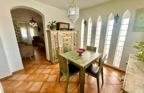 GATU Villa Lurberri, piscina privada, Parking, jardines -Mayores de 25 años y familias " - Foto 29