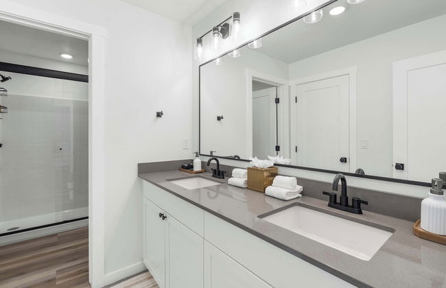 Brand New! Desert Cliff Sleeps 20 Guests! - Foto 20