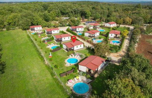 Awesome Home In Tinjan - Foto 1