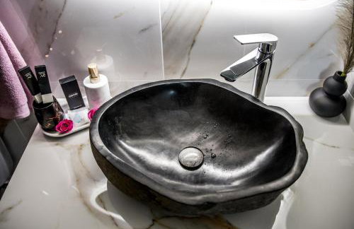 Escape Luxury Apartment - Foto 26