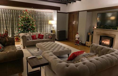 Greenacres Hall - Photo 4