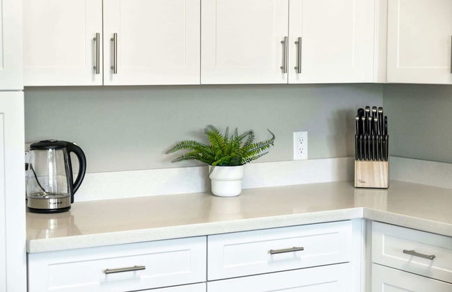 Chic Apt w Jacuzzi Pool BBQ Mountain Views - Foto 14