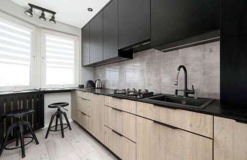 Unique One Bedroom Apartment with Balcony in Rzeszów by Noclegi Renters - Foto 3