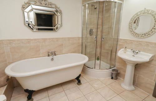 The French - Foto 24