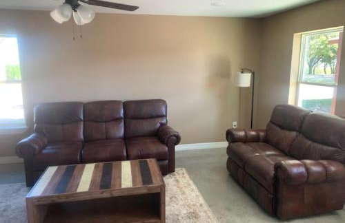 Hitching Post - Photo 10