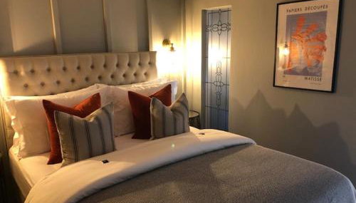 Riverside Retreat - Photo 5