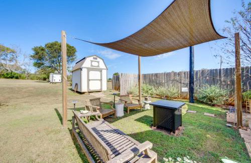 Fire Pit and Patios Peaceful Alto Getaway! - Foto 28