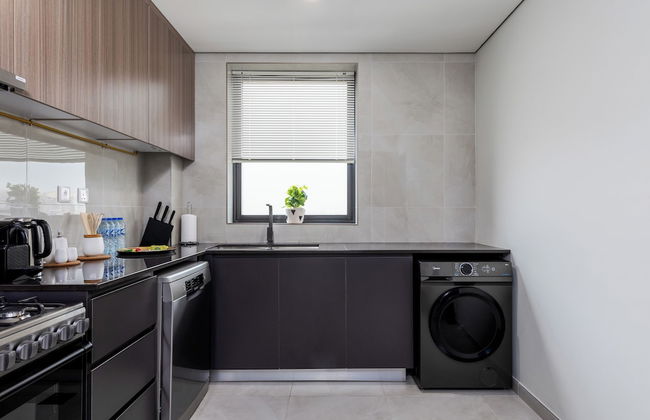 Waves - Stylish 1BR Close to IMG World & Global Village - Photo 7