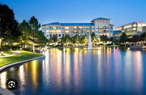 Cozy 1,100sf apartment in the heart of Legacy - Foto 17