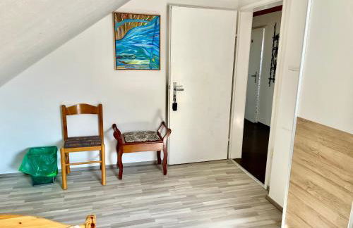 1 WG Zimmer (Apartment) im Dachgeschoss in 70839 Gerlingen - Foto 2