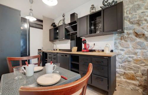 À 1km Plage du Midi et Palais des Festivals - Appartement Centre Cannes avec Cour Extérieur Privée - Photo 9