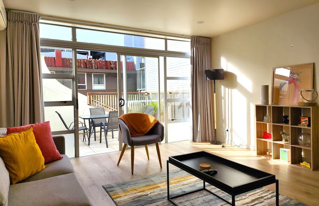 U Suites on Jessie - Photo 1