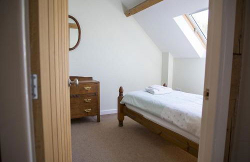 Finest Retreats - 2 Bed Llangollen Cottage - Sleeps 4 - Photo 7