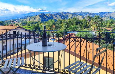 Gorgeous Apartment In Trappitello - Foto 1