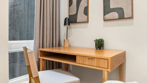 5-Bedroom Home with 2 Kitchens & Rooftop Deck, U Street and Shaw - Foto 5