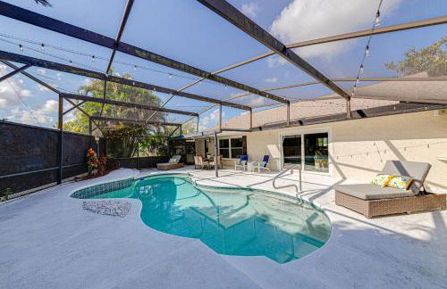 Beautiful home, centrally located to Parks with Pool - Foto 34