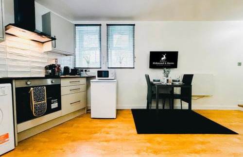 Chic Studio, Free parking, Sleeps 2 - Foto 7