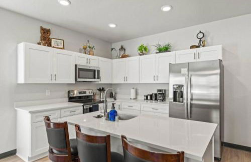 Brand New 3BD 2 5BTH Triplex Unit Near Downtown - Foto 13