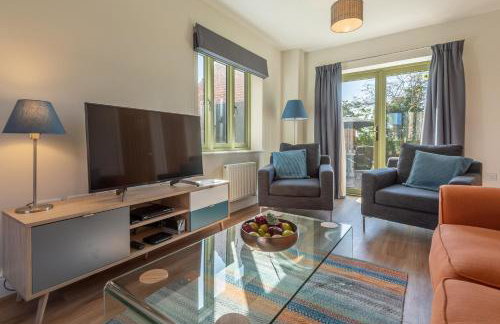 Samphire House - Photo 9