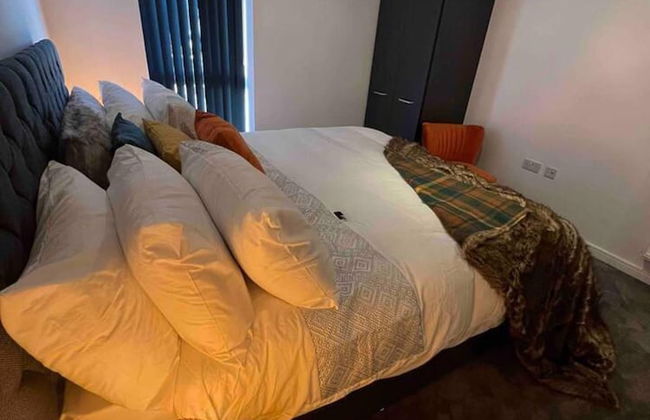 Stunning 2-bed Apartment in Grays - Photo 14