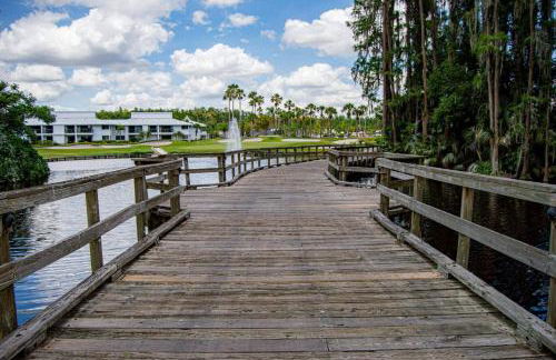 Newly Listed! 20 Percent Off! Golf and Tennis Community - Lavish Living - Foto 6