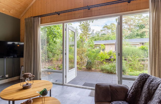 Forest Lodge in Nature With Pond Views - Foto 10