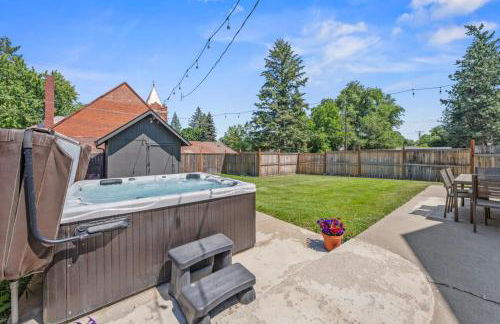 South Perry Dist Fenced Yard & Hot tub - Foto 22