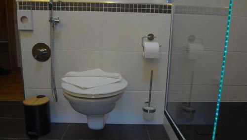 Charmante rustikale Jägersuite mit el Kamin H2O Therme Oberhof - Foto 2