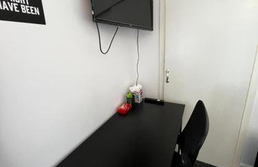 Quiet 2-Bed with Private Garden and Drive - Foto 75