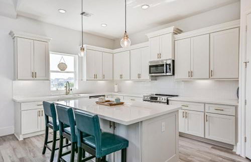 Walk 2 Beach & Huge Pool! Pets Allowed! Salty Sea Dawg - Photo 13