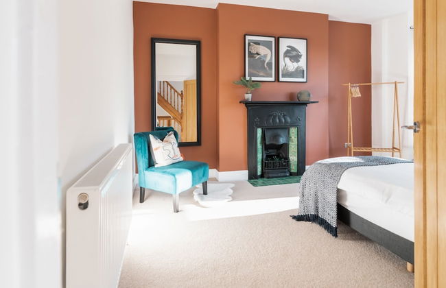 Kensington Place - 4 Bedroom Home w Free Parking - Photo 63